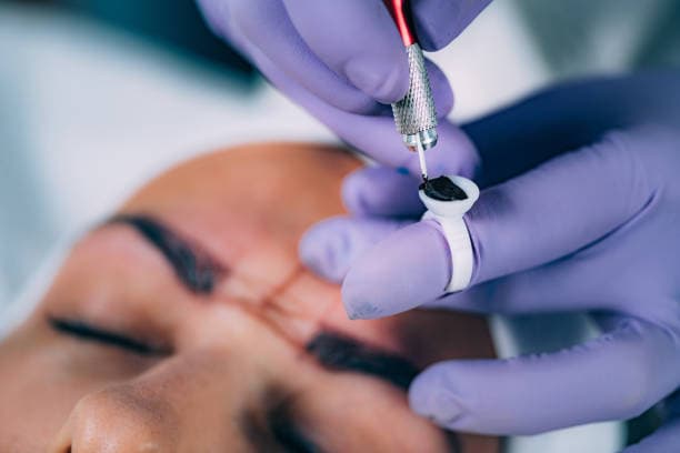 What happens during an Eyebrow Tattoo?