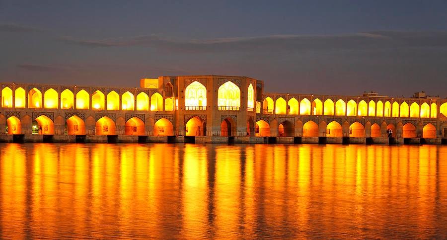 Khaju Bridge (Pol-e Khajoo)