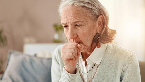 How is chronic bronchitis diagnosed? 