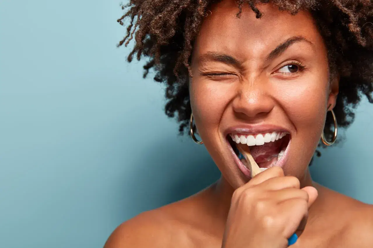 Teeth Whitening vs. Teeth Bleaching
