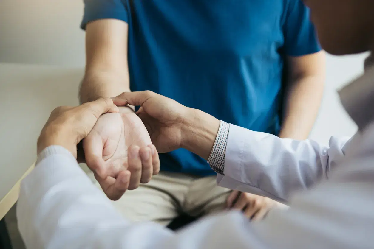 Types of Carpal Tunnel Release Surgery in Iran 