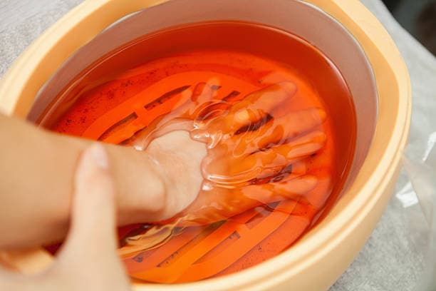 What are the benefits of a Paraffin Manicure?
