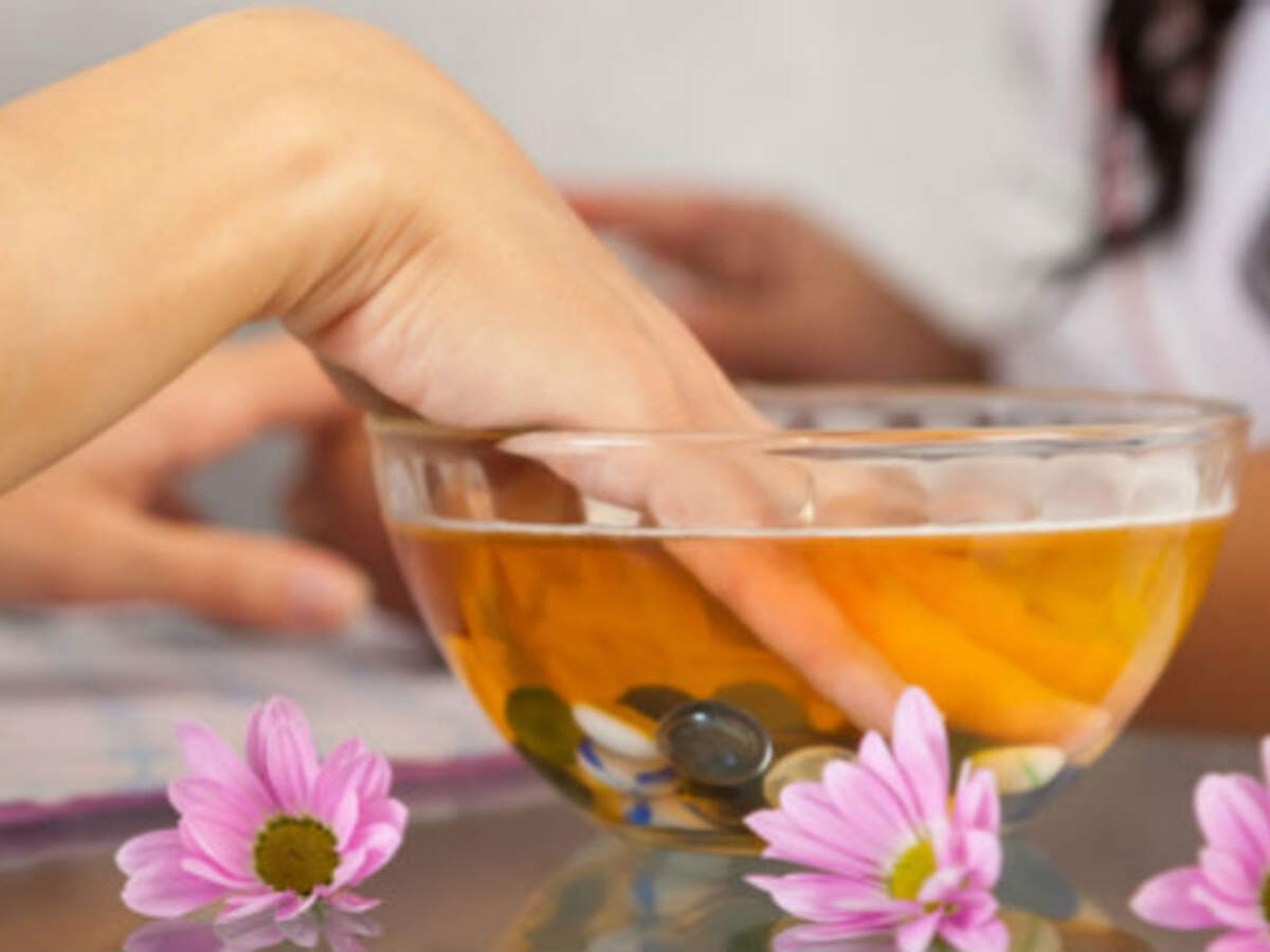 What are Hot Oil Manicures?