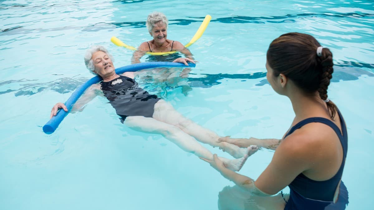 hydrotherapy vs. aquatic therapy; which is best for me?