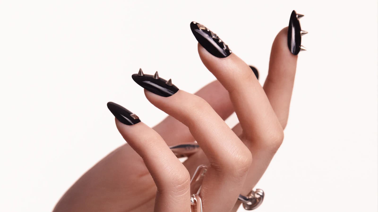 What are the benefits of Nail Lamination?
