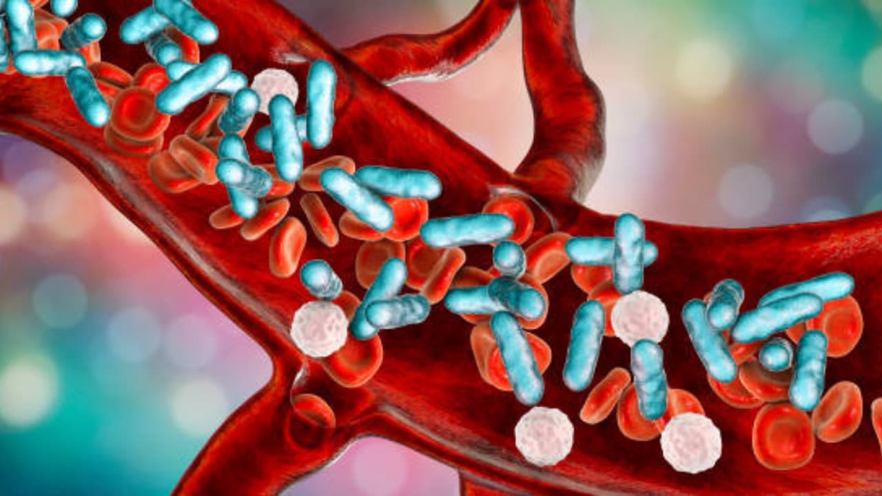 How can UTIs be avoided?
